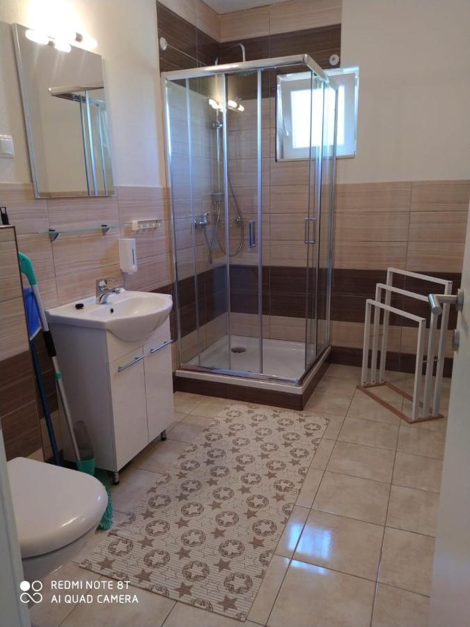 Nemira Beach Apartments Omiš Quarto foto